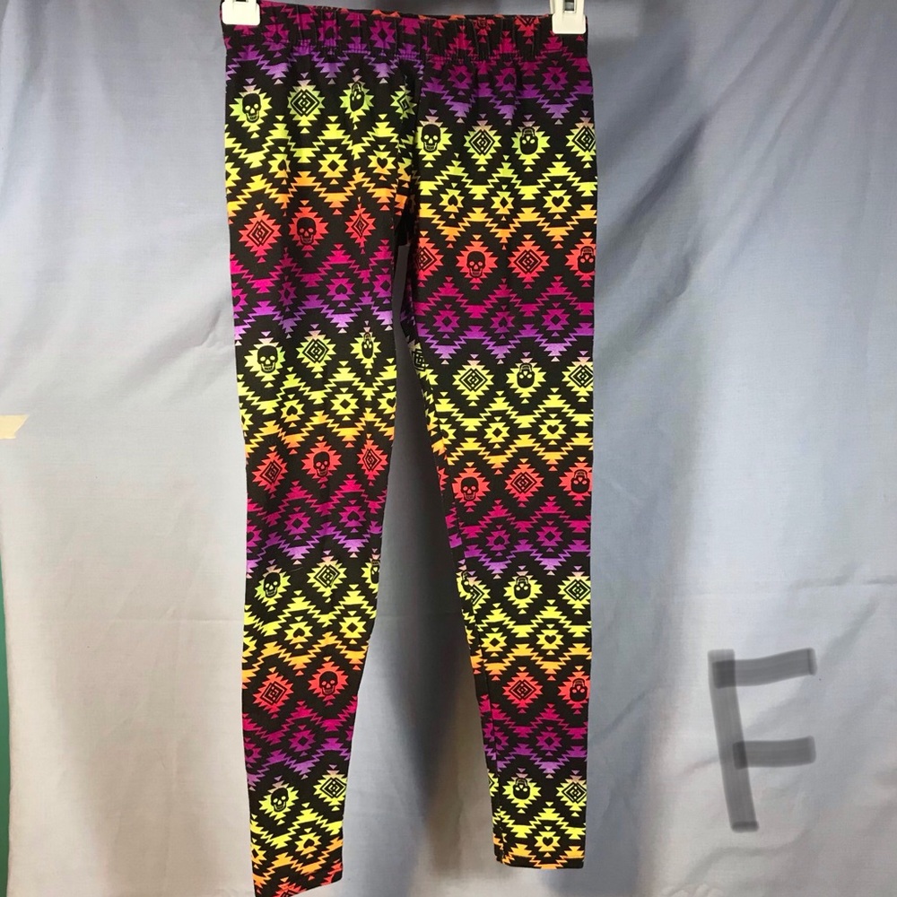Colorful skull print spooky Halloween leggings
